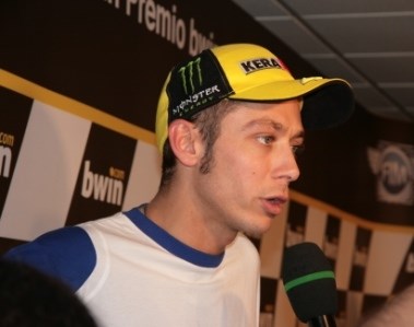 Ο Valentino Rossi απαντά στις ερωτήσεις